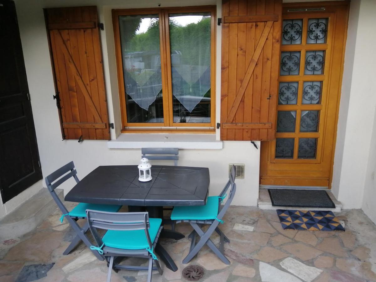 Appartement Type F2 Proche Paris 25 Km Andilly  외부 사진